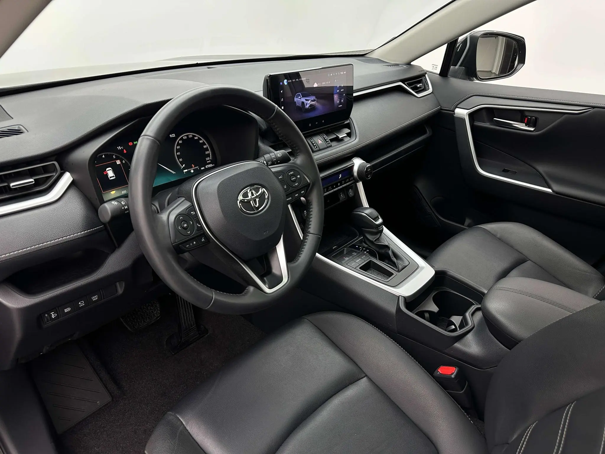 TOYOTA RAV4 Rongfang 2.0L CVT two-wheel drive fashion PLUS version