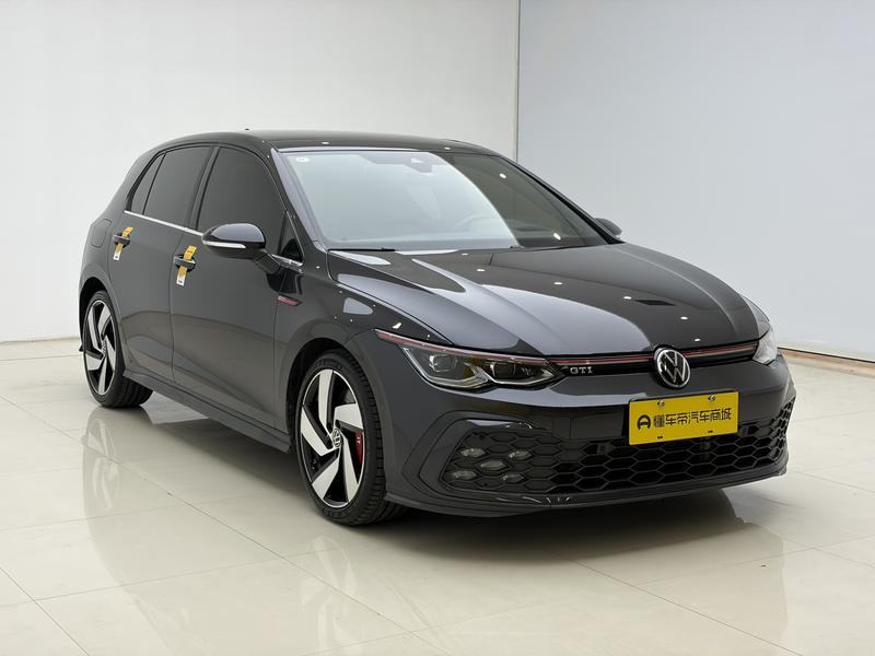 Volkswagen Golf GTI 2021