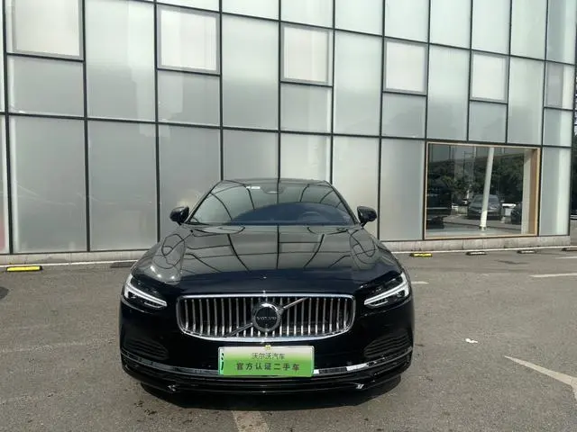Volvo Volvo S90 PHEV T8 four-wheel drive long battery life Zhiya Deluxe Edition