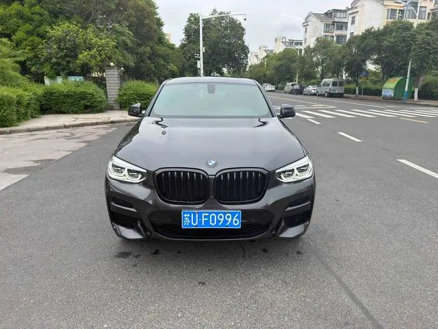 BMW BMW X4 xDrive30i M Sports Yao Ye Suit