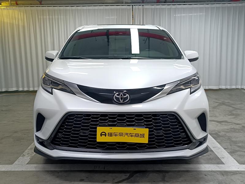 Toyota Gravia 2024