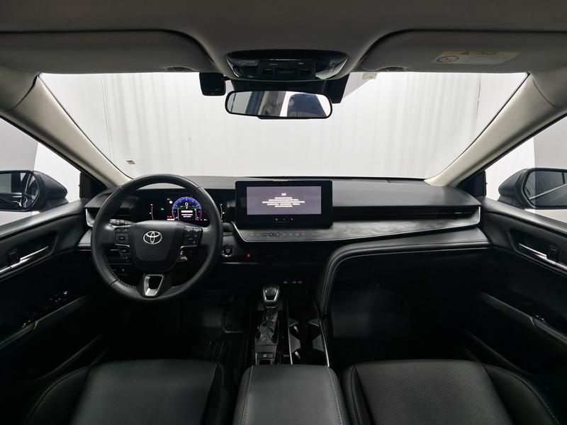Toyota Camry 2024