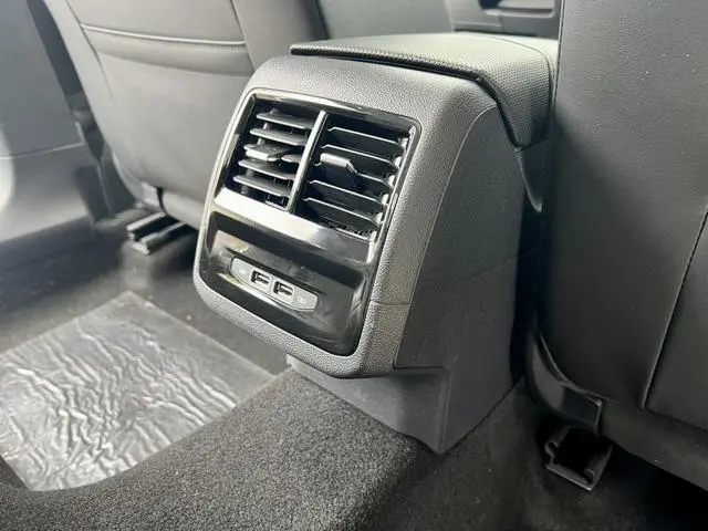Volkswagen Sagitar 300TSI DSG Beyond Edition