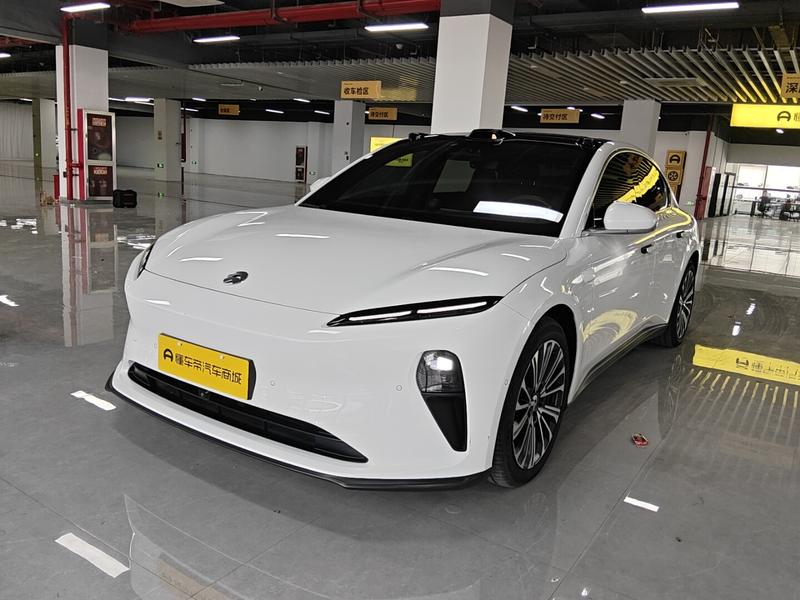 NIO NIO ET5 2024