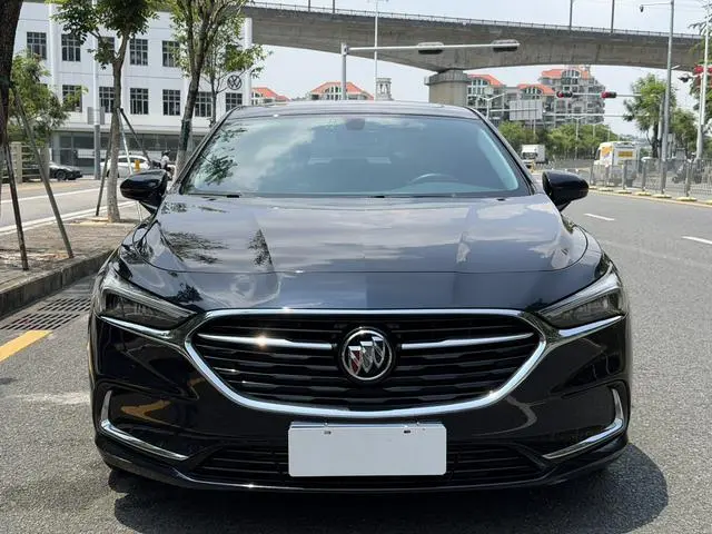 Buick Lacrosse 652T luxury
