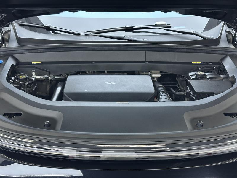 Li Auto Ideal L9 2024