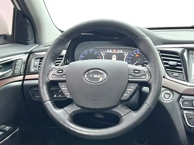 GAC Trumpchi GS8 320T two-wheel drive luxury Zhilian Edition 7 seats