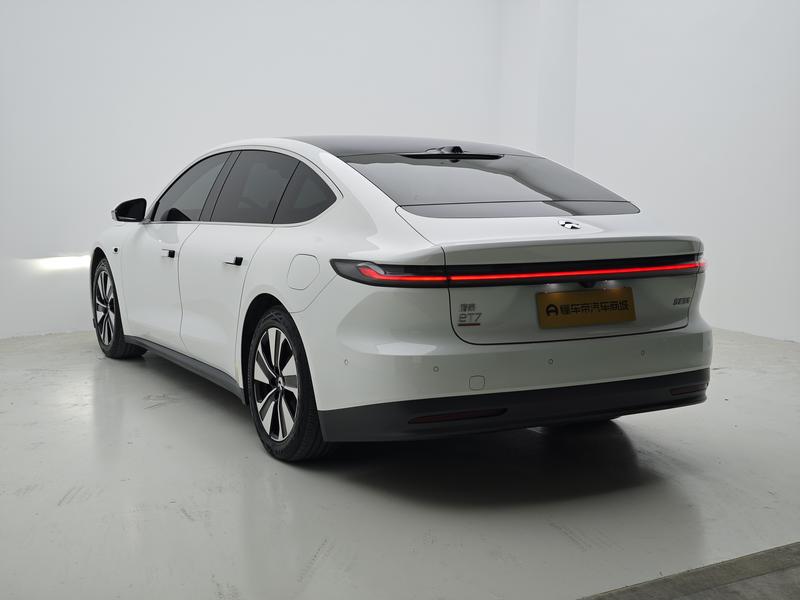 NIO NIO ET7 2021