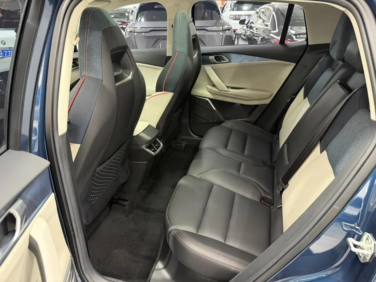 LYNK & CO Lynk 06 1.5T Yao Halo