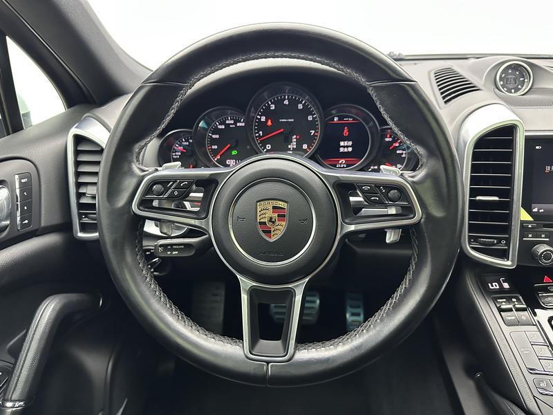 Porsche Cayenne 2016