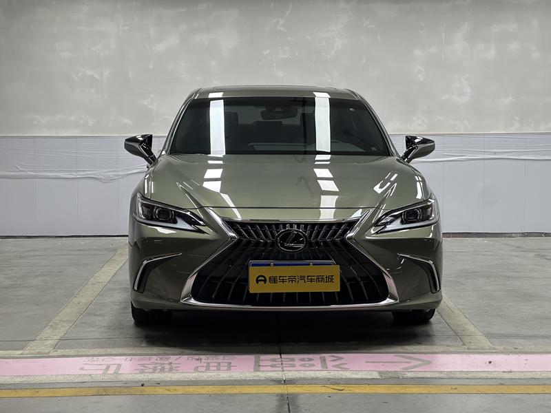 Lexus Lexus ES 2022