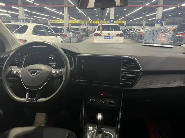 Jetta Jetta VS5 280TSI automatic aggressive version