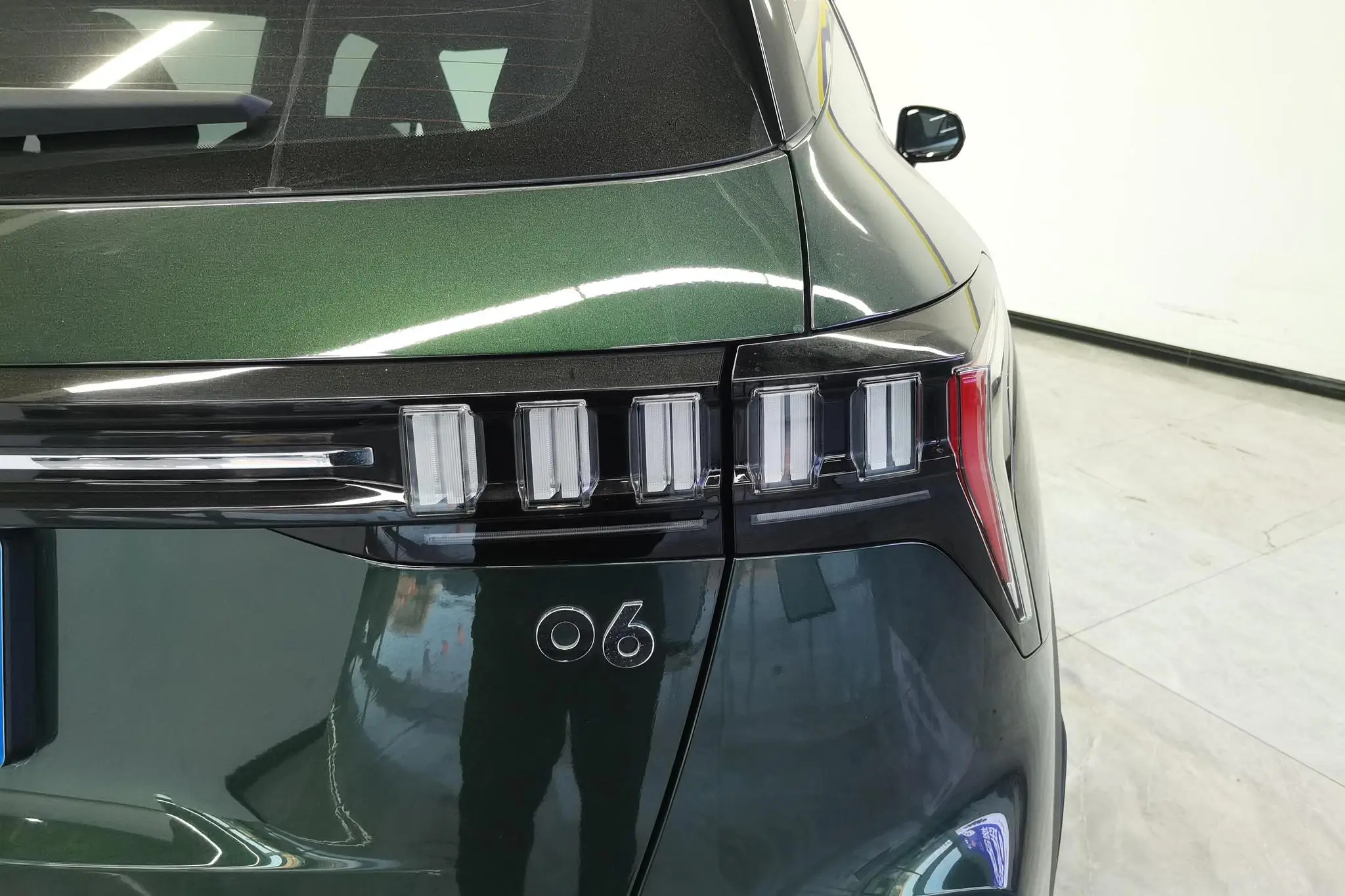 LYNK & CO Lynk 06 Remix 1.5T Hero