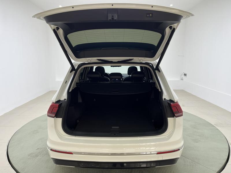 Volkswagen Tiguan L 2021