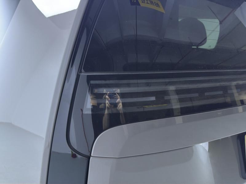 Li Auto Ideal MEGA 2025
