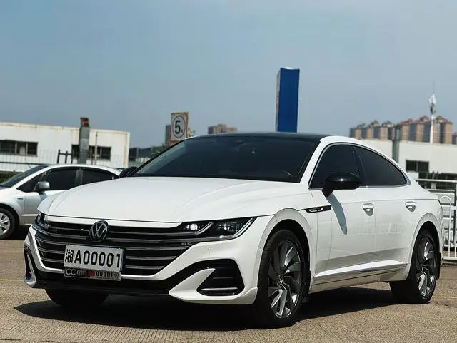 Volkswagen Volkswagen CC 380TSI eye-catching version