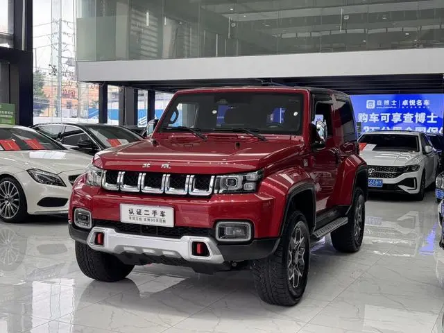 Beijing Beijing off-road BJ40 2.0T automatic four-wheel drive City Hunter edition knight type