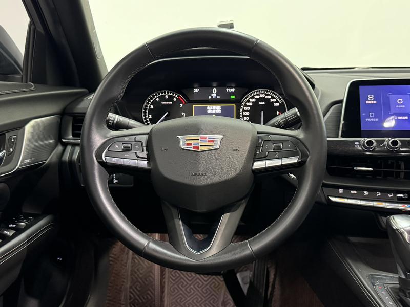 Cadillac Cadillac CT4 2022