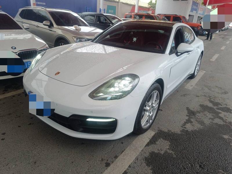 Porsche Panamera 2023