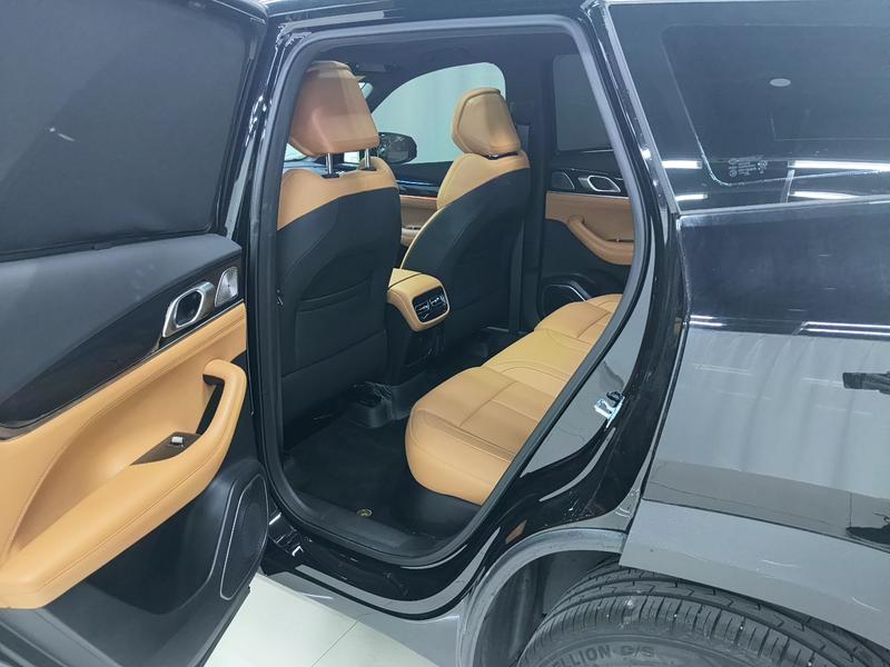 Geely Boyue L 2025