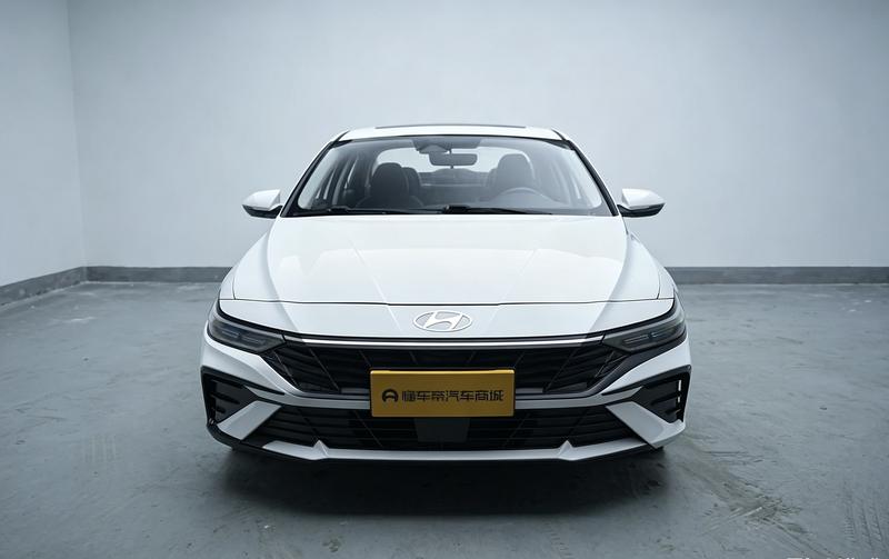 Hyundai Elantra 2023