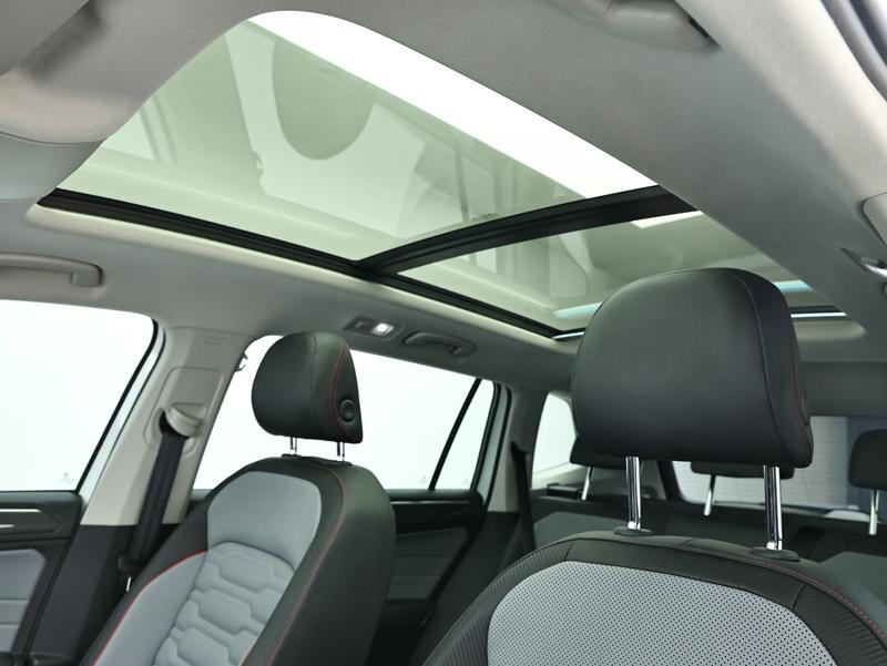 Volkswagen Tiguan L PHEV 2023