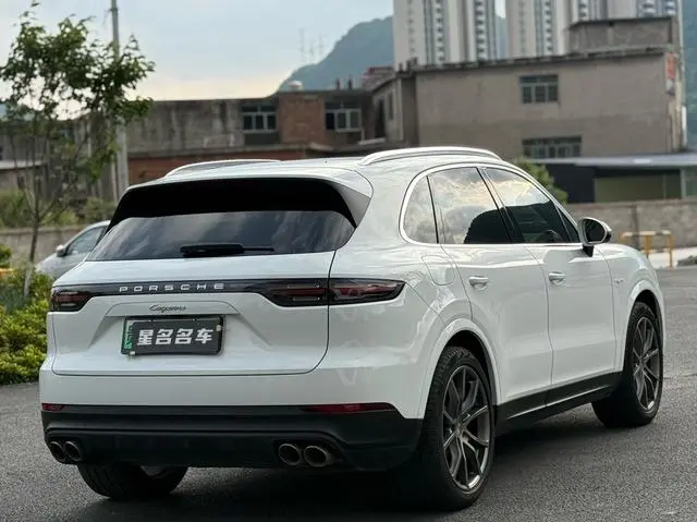Porsche Cayenne E-Hybrid Cayenne E-Hybrid 2.0T