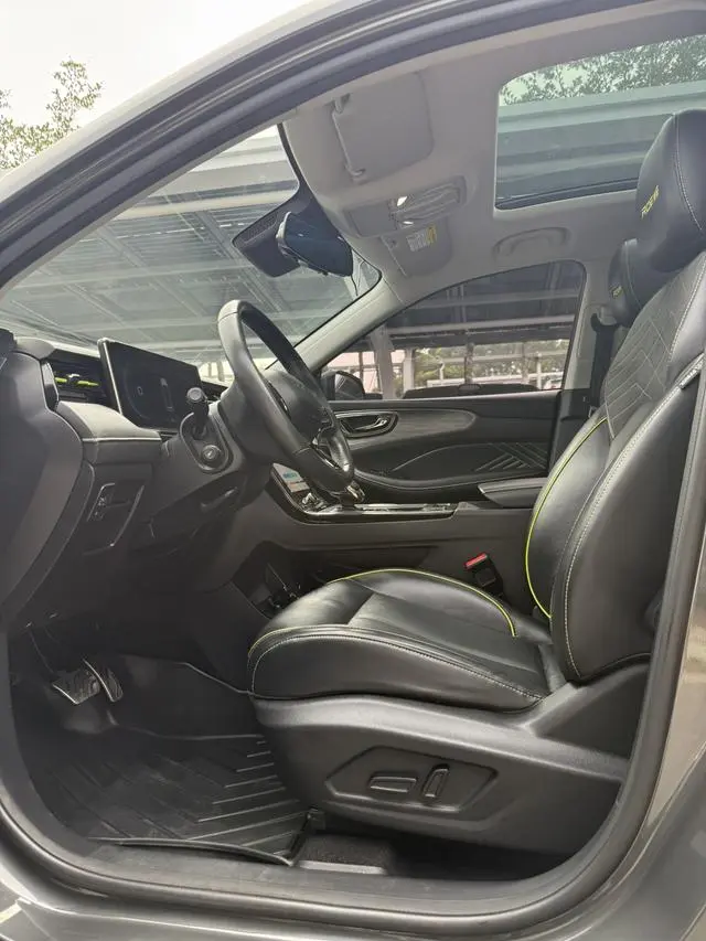 Roewe Roewe RX5 PLUS 330TGI Automatic National Tide Zhizun Edition