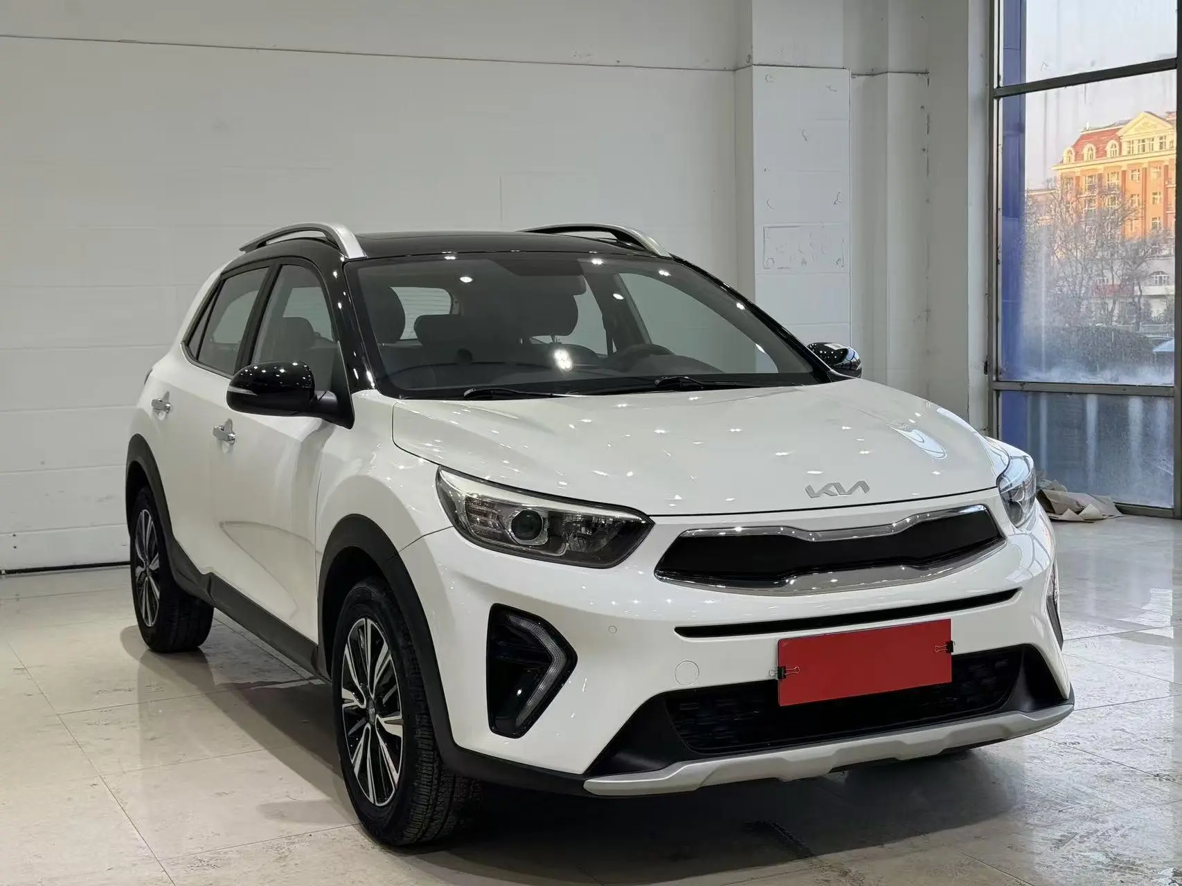 Kia Yi Ran 1.4L CVT fun enjoy sunroof model