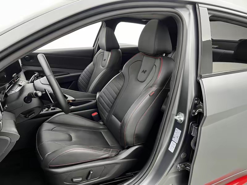 Hyundai Elantra 2023