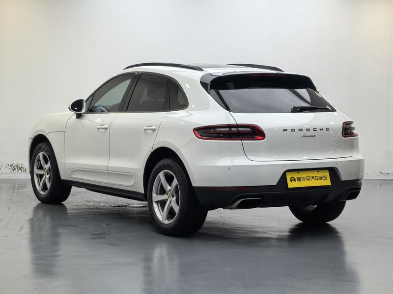 Porsche Macan 2016