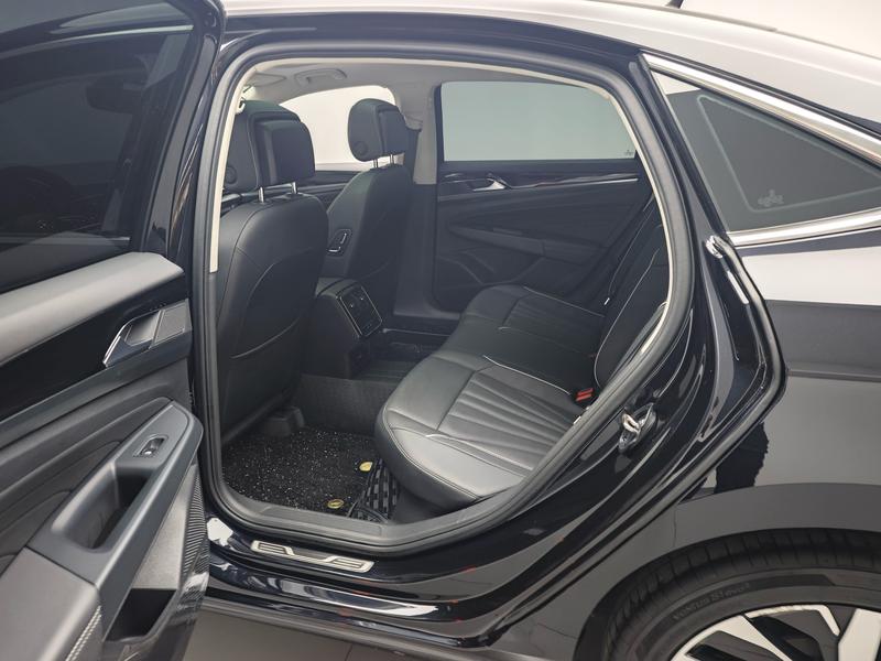 Volkswagen Passat 2024