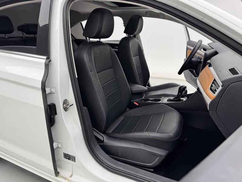 Volkswagen Bora 2023