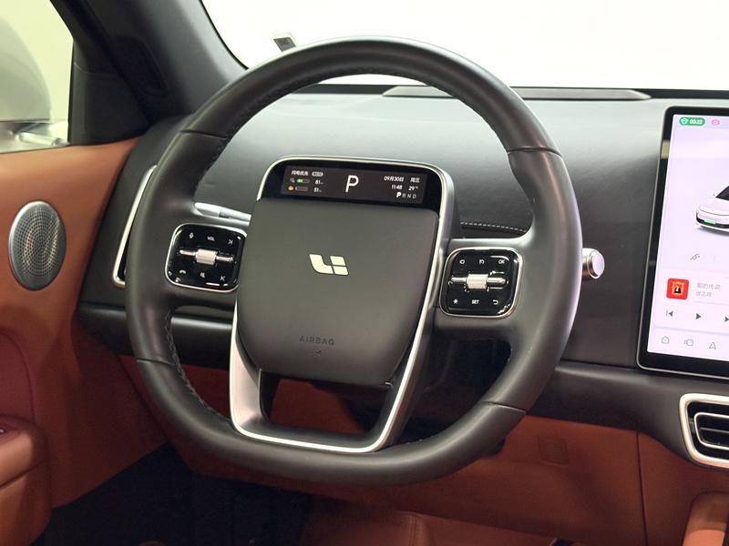 Li Auto Ideal L6 2024