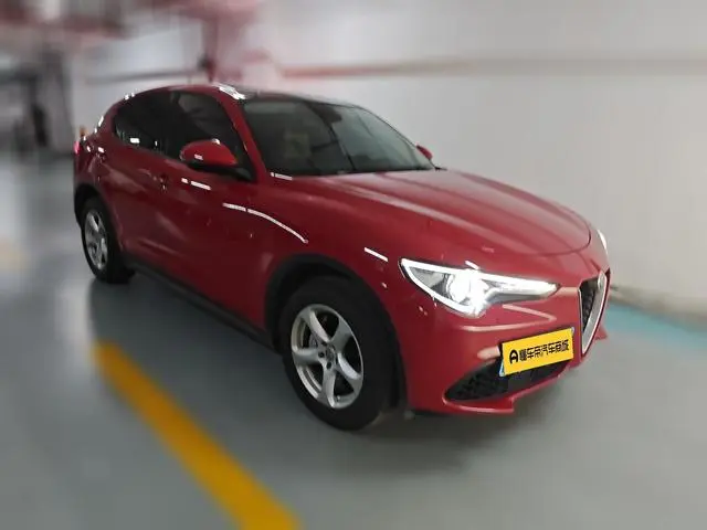 Alfa Romeo Stelvio 2.0T 200HP Elite Edition