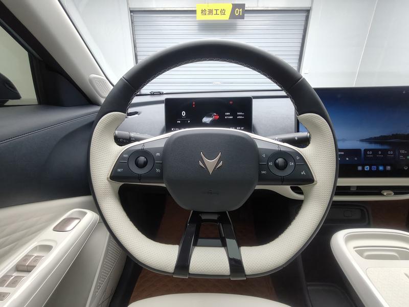 ARCFOX Arcfox Beta T1 2025
