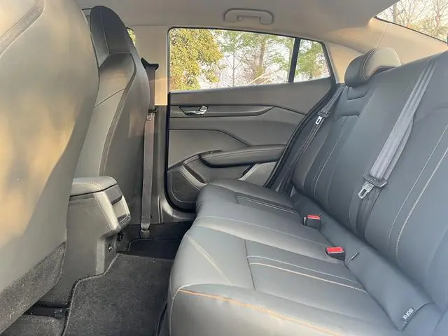 Dongfeng Fengshen Yi Hyun 1.5L automatic speed version