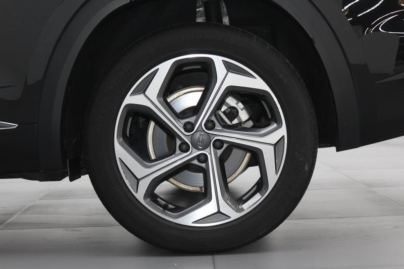Geely Emgrand L 2024