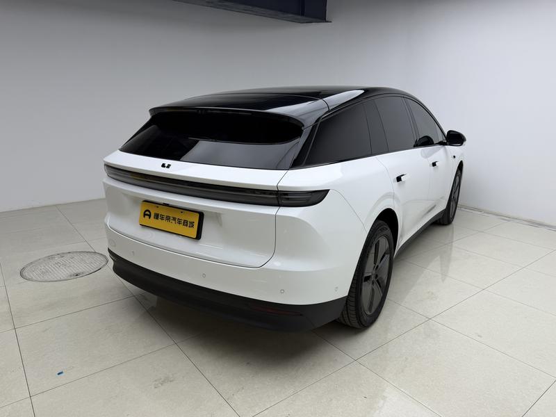 Li Auto Ideal i6 2025