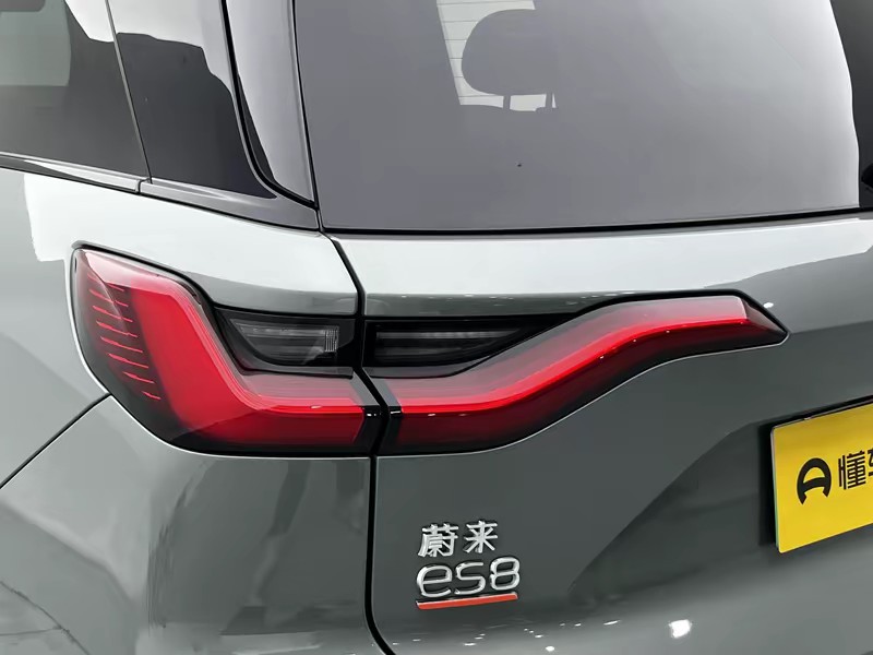 NIO NIO ES8 2020