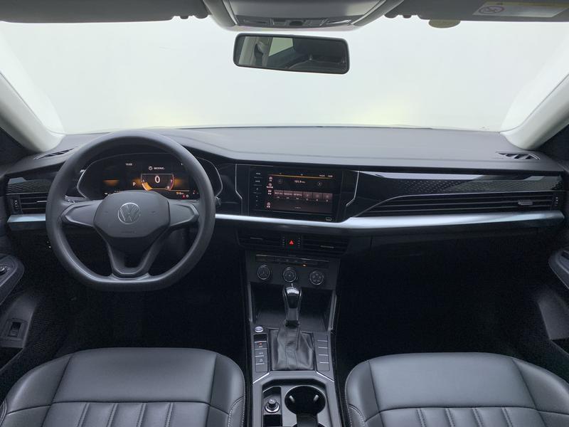 Volkswagen Passat 2023