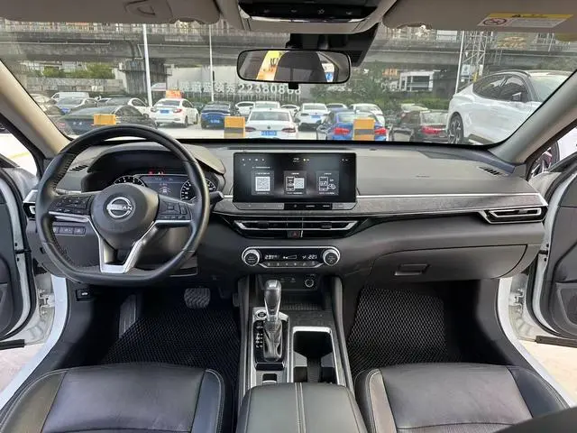 Nissan Teana 2.0L XL-TLS Enjoy Edition