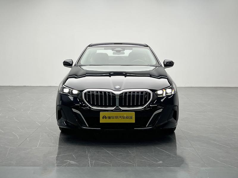 BMW BMW i5 2024