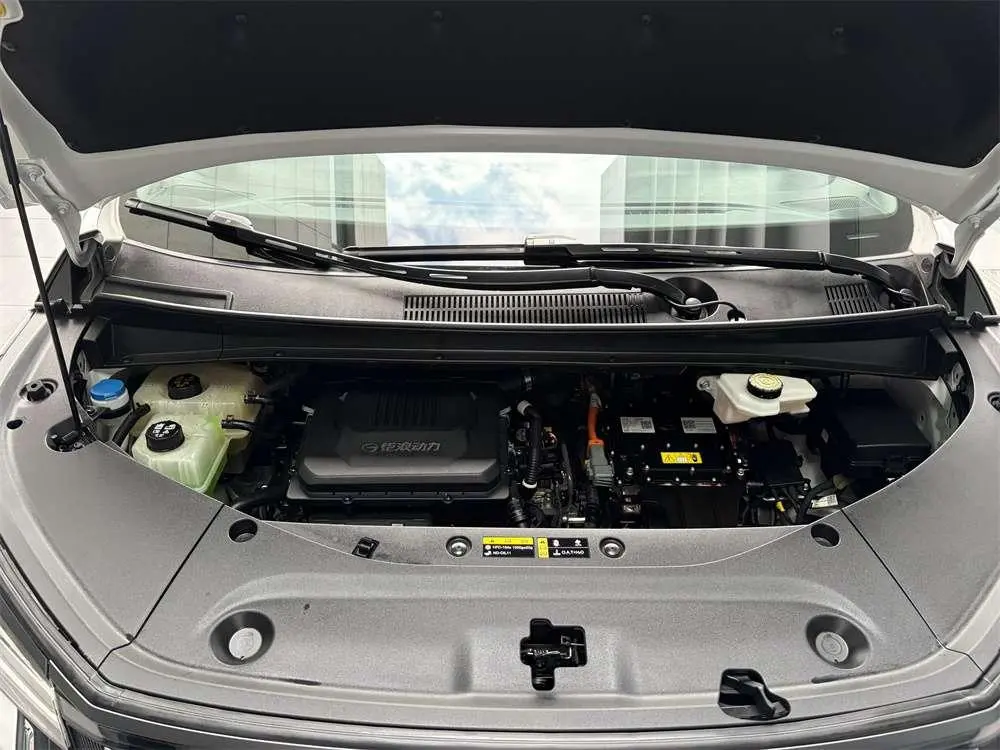 GAC Trumpchi M8 Master Series 2.0TM Super Hybrid Version