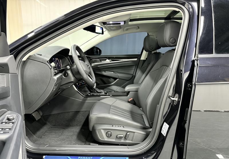 Volkswagen Passat 2025