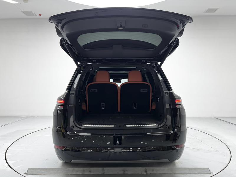 Li Auto Ideal L9 2022