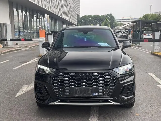 Audi Audi Q5L Sportback 40 TFSI Luxury