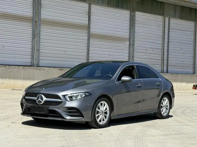 Mercedes-Benz Mercedes-Benz A-class Facelift A 200 L sports sedan fashion type