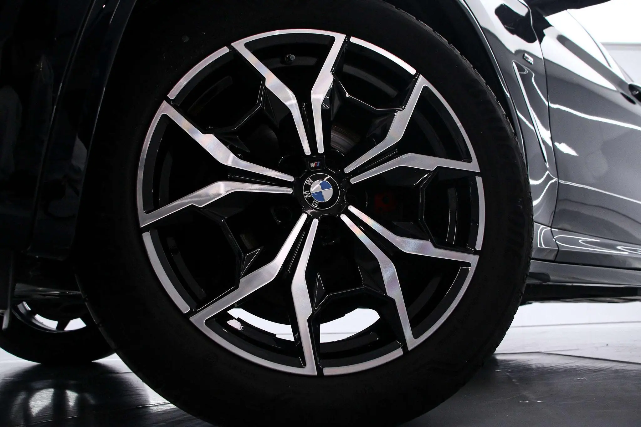 BMW BMW X3 xDrive25i M sports suit