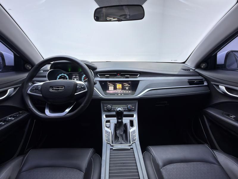 Geely Emgrand 2021